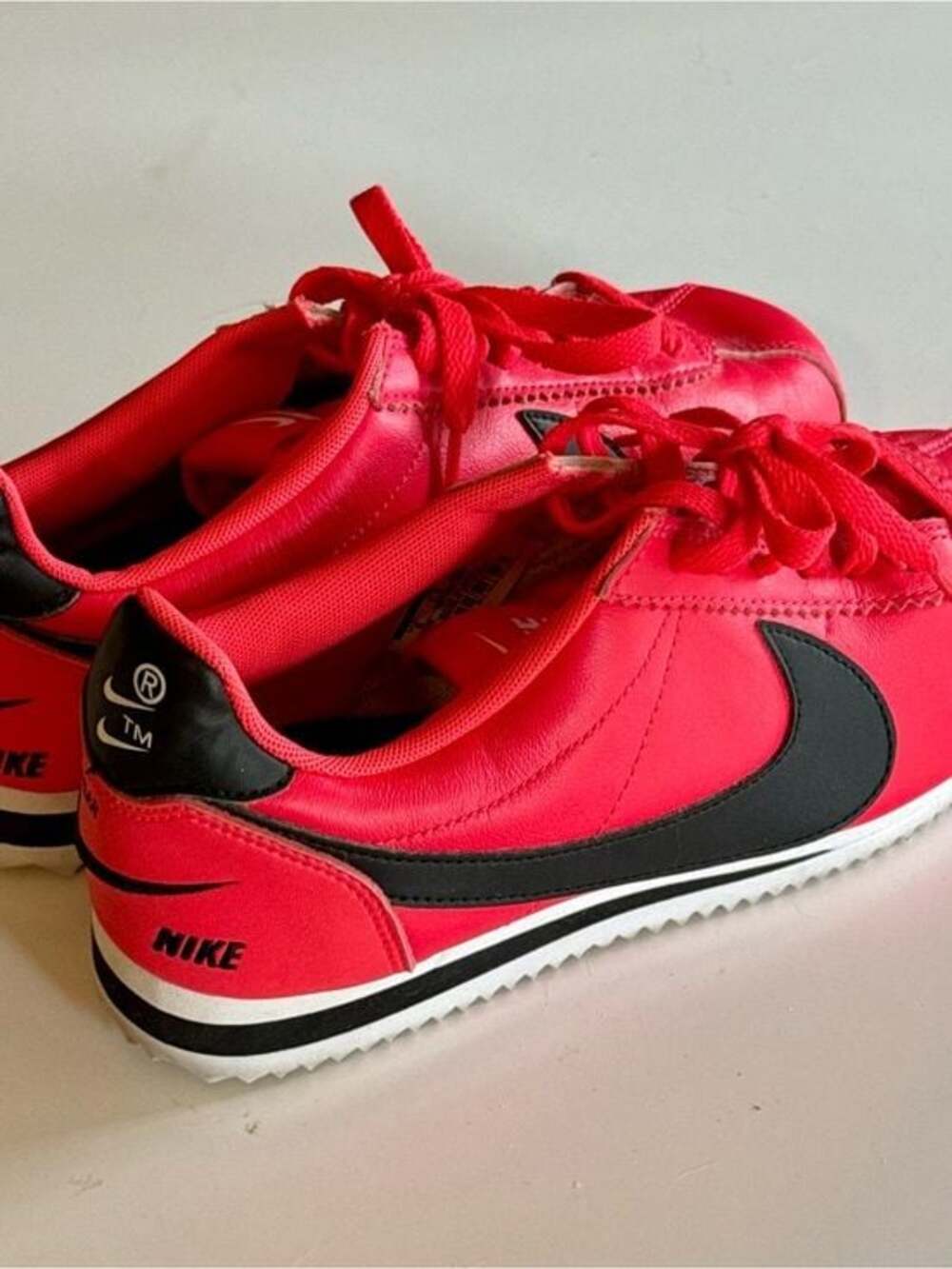 Nike Classic Cortez
Overbranding Red Orbit Sneakers with Black Swoosh US W7 US - Picture 7 of 8